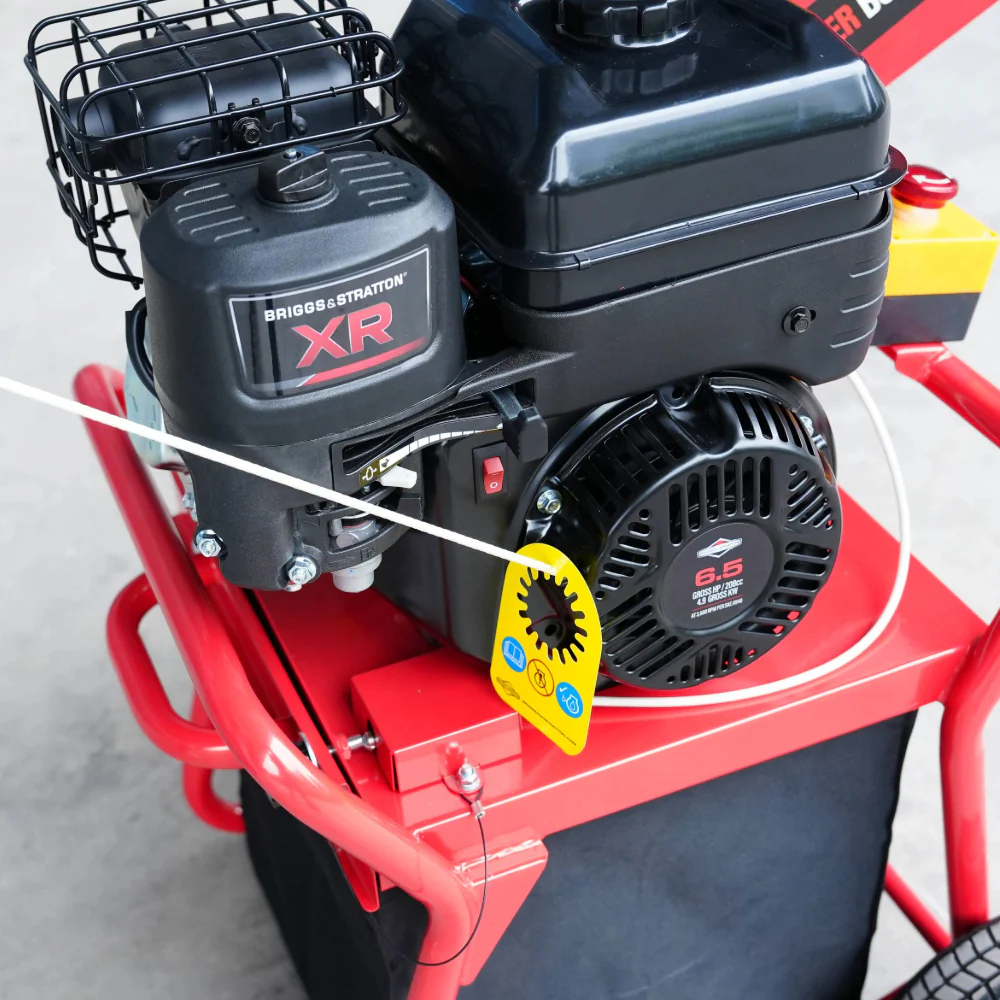 BBT XR950 Briggs & Stratton Garden Wood Chipper Shredder - 6.5hp Petrol - 2-Year Warranty - Image 12