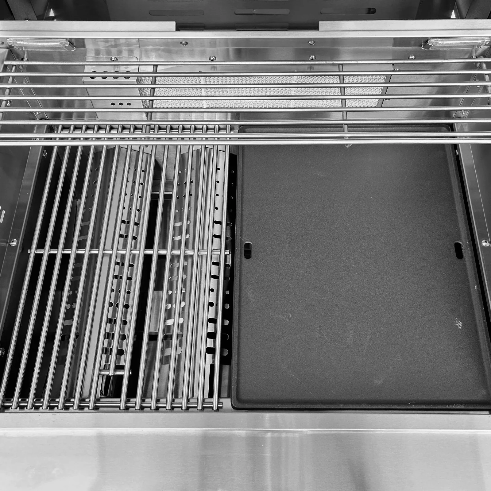 Bull BBQ 5-Burner Built-in Outdoor Kitchen with Rotisserie – #304 Stainless Steel - Image 9
