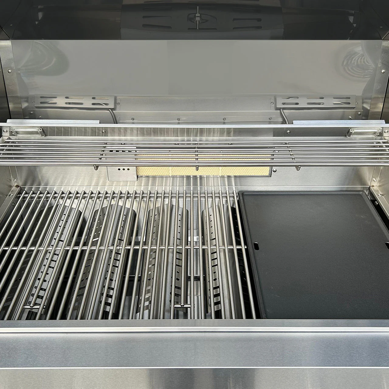 Bull BBQ 7-Burner Built-in Outdoor Kitchen with Rotisserie - Premium #304 Stainless Steel - Image 9