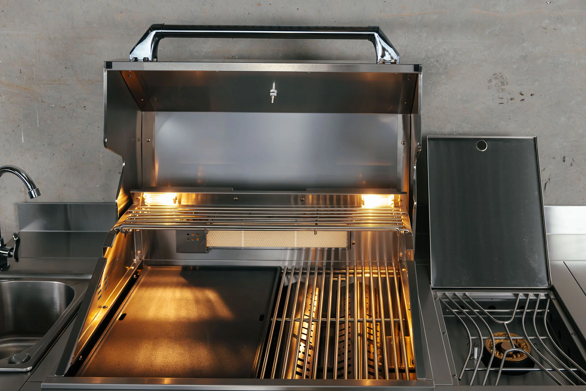 Bull BBQ Premium 6-Burner Outdoor Kitchen with Sink & Rotisserie – #304 Stainless Steel - Image 8