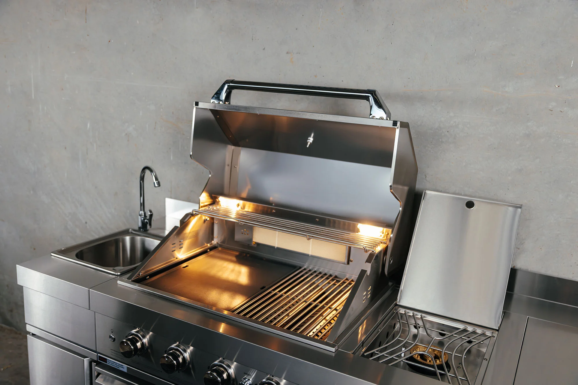 Bull BBQ Premium 6-Burner Outdoor Kitchen with Sink & Rotisserie – #304 Stainless Steel - Image 9
