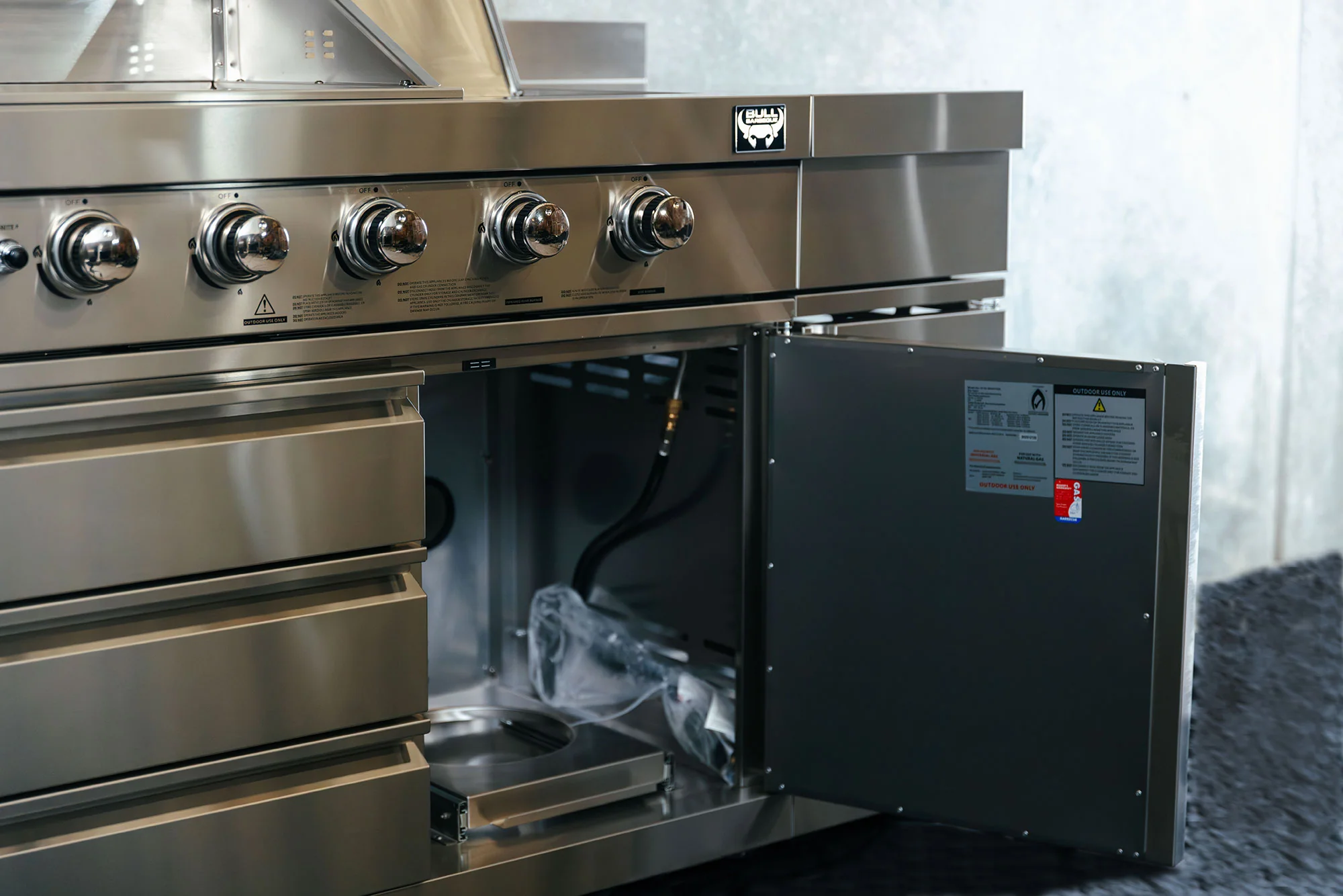 Bull BBQ Premium 8-Burner Outdoor Kitchen With Sink and Rotisserie – #304 Stainless Steel - Image 14
