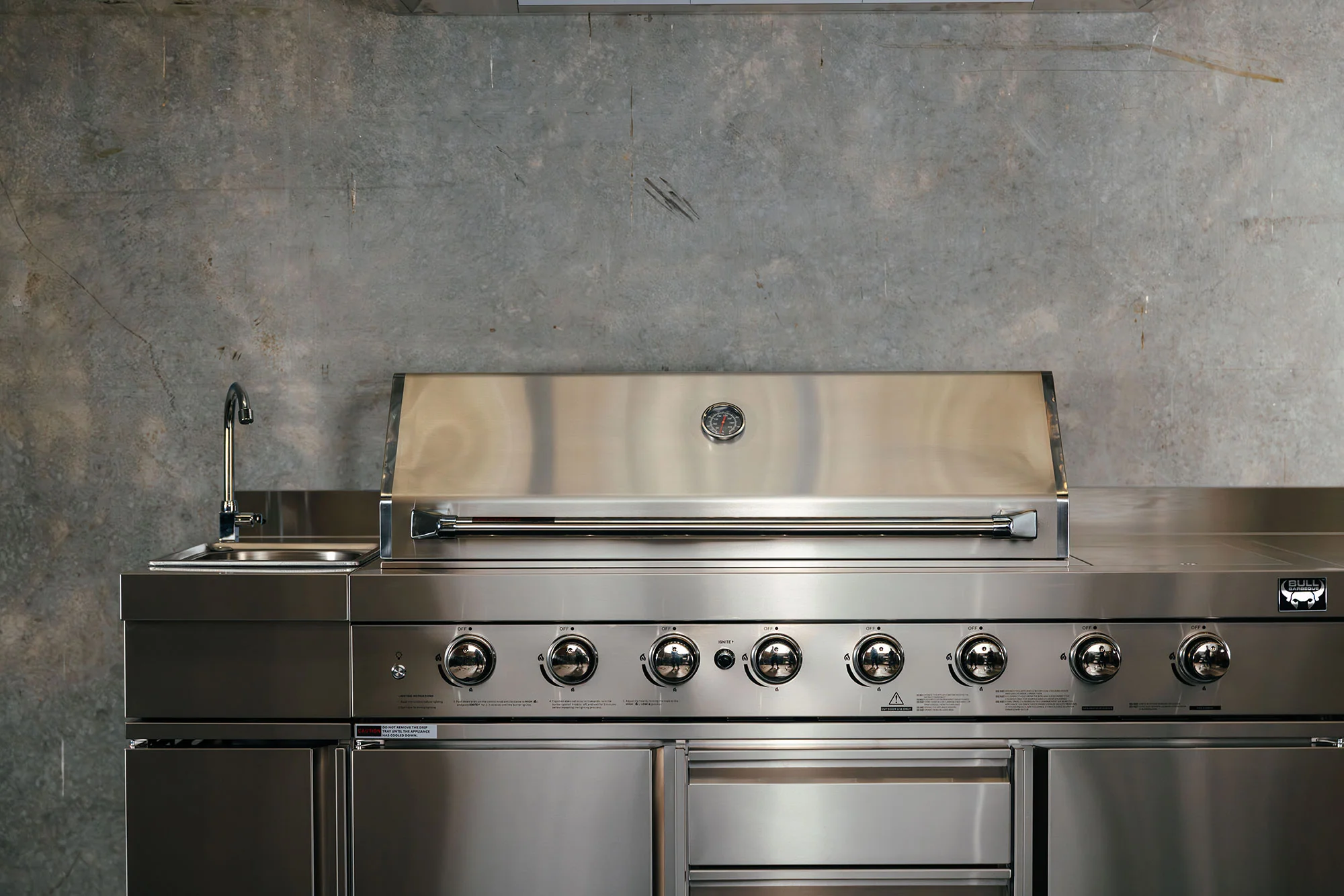 Bull BBQ Premium 8-Burner Outdoor Kitchen With Sink and Rotisserie – #304 Stainless Steel - Image 4