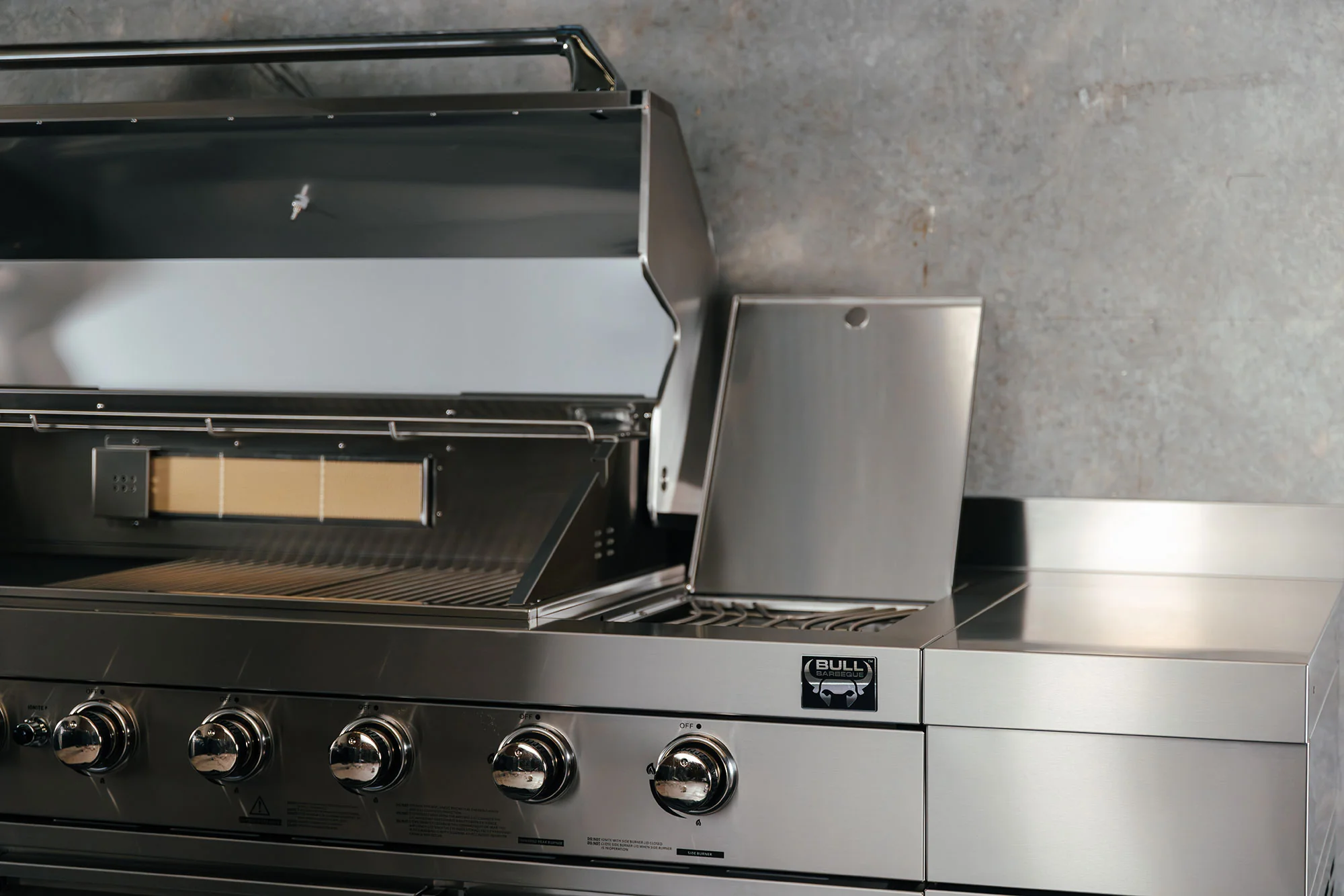 Bull BBQ Premium 8-Burner Outdoor Kitchen With Sink and Rotisserie – #304 Stainless Steel - Image 6
