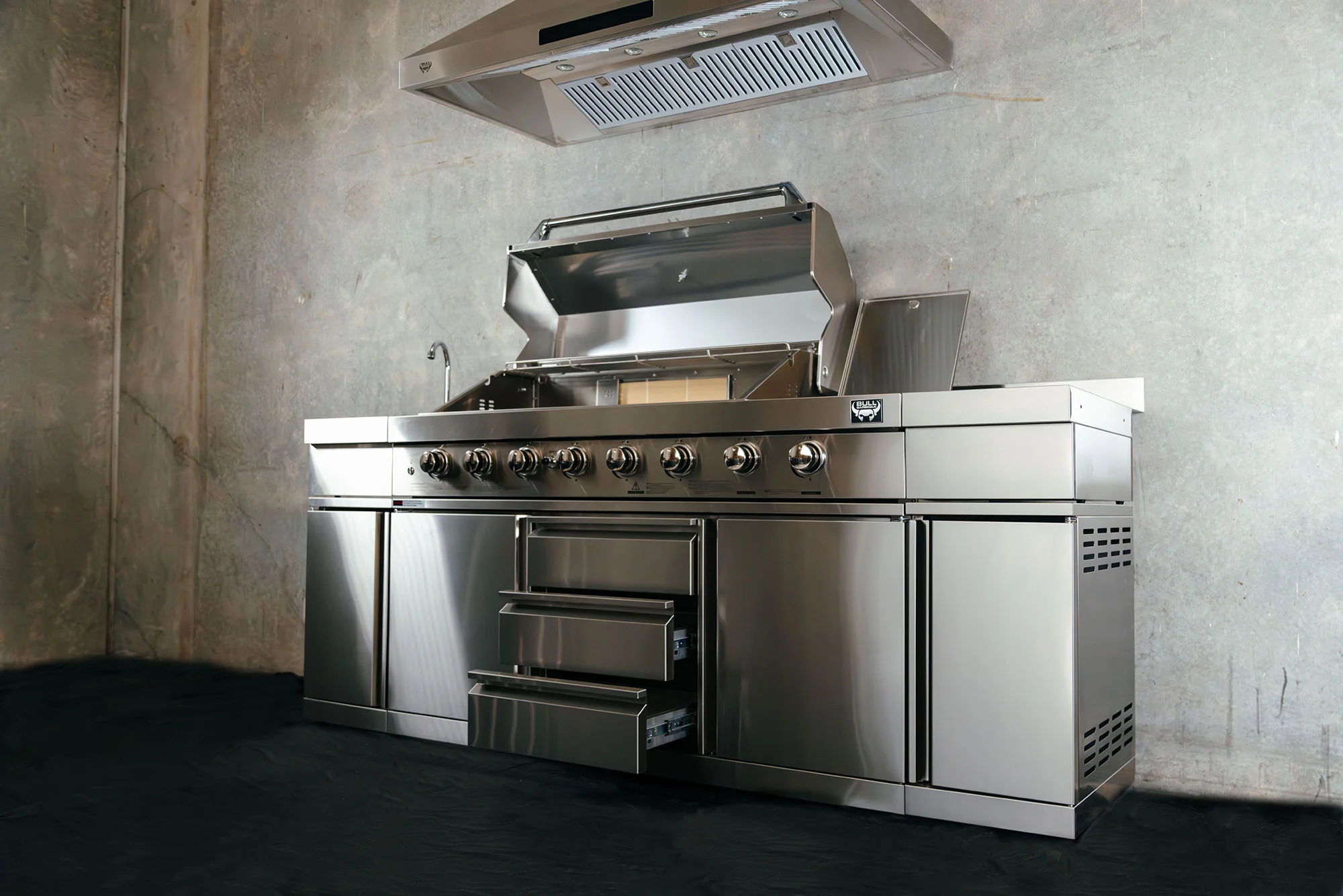 Bull BBQ Premium 8-Burner Outdoor Kitchen With Sink and Rotisserie – #304 Stainless Steel - Image 9
