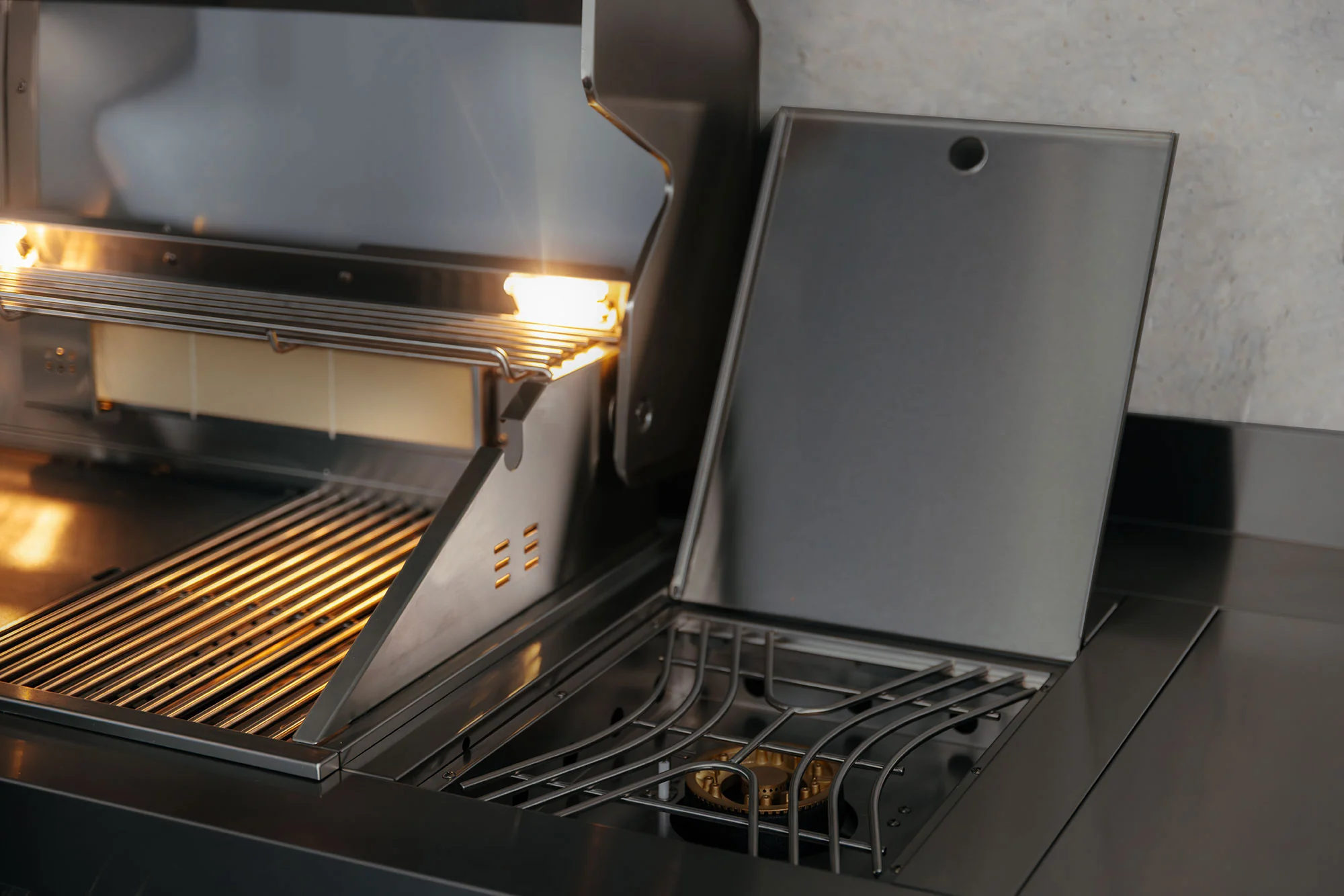 Bull BBQ Black Edition 8-Burner Outdoor Kitchen With Sink & Rotisserie – #304 Premium Stainless Steel - Image 14