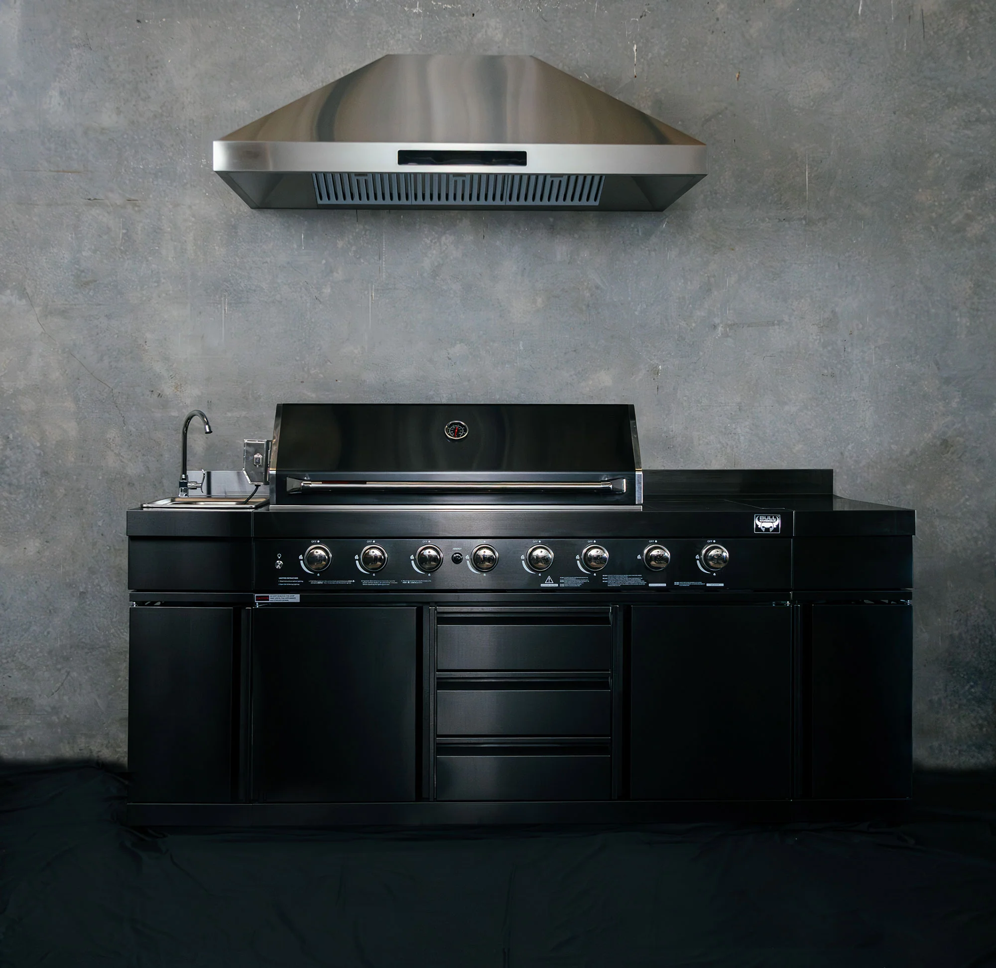 Bull BBQ Black Edition 8-Burner Outdoor Kitchen With Sink & Rotisserie – #304 Premium Stainless Steel - Image 3