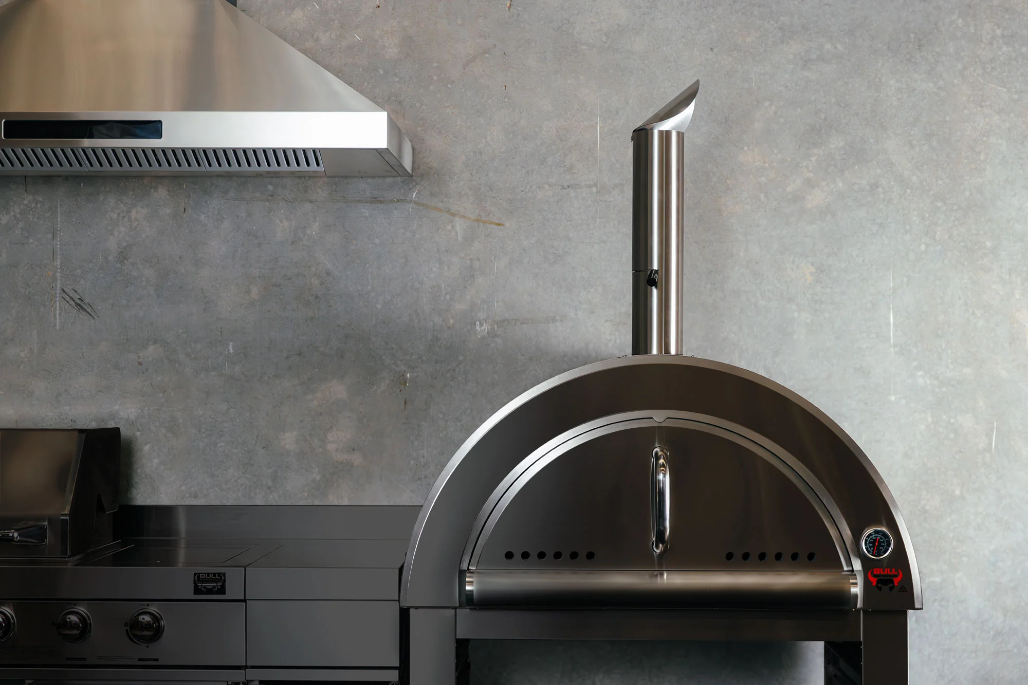 Bullet by Bull Outdoor Wood-Fired Pizza Oven - Black Edition Premium #304 Stainless Steel - Image 3