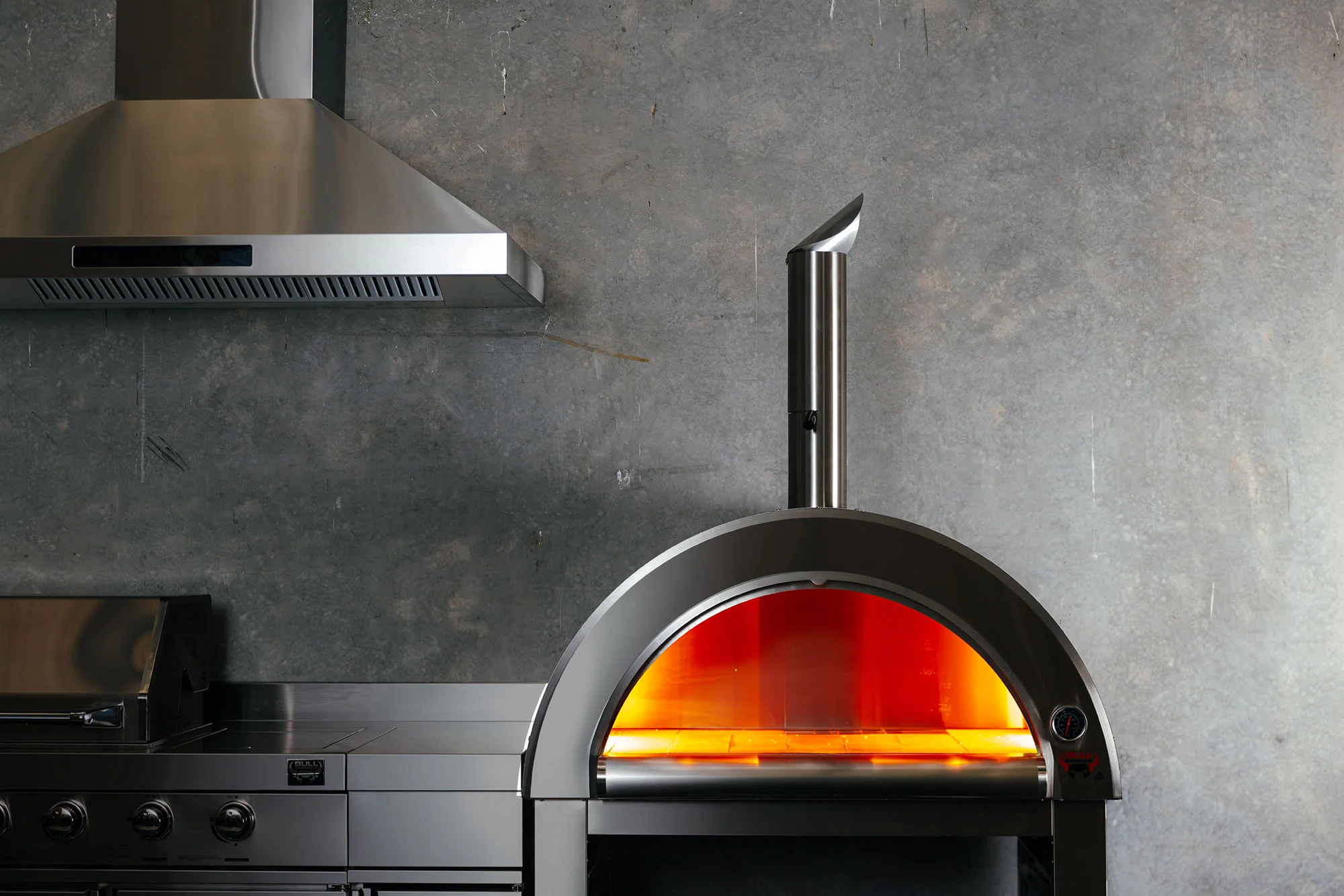 Bullet by Bull Outdoor Wood-Fired Pizza Oven - Black Edition Premium #304 Stainless Steel - Image 4