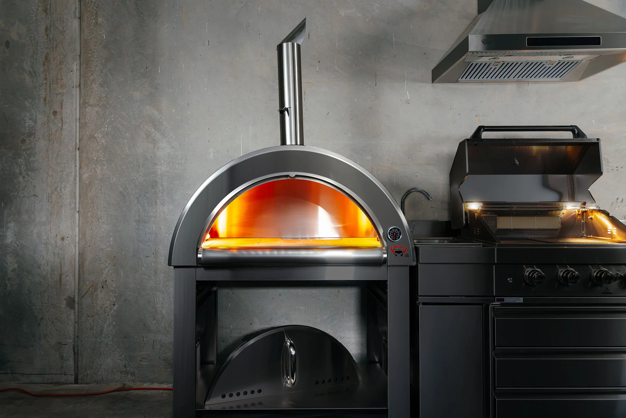 Bullet by Bull Outdoor Wood-Fired Pizza Oven - Black Edition Premium #304 Stainless Steel - Image 8