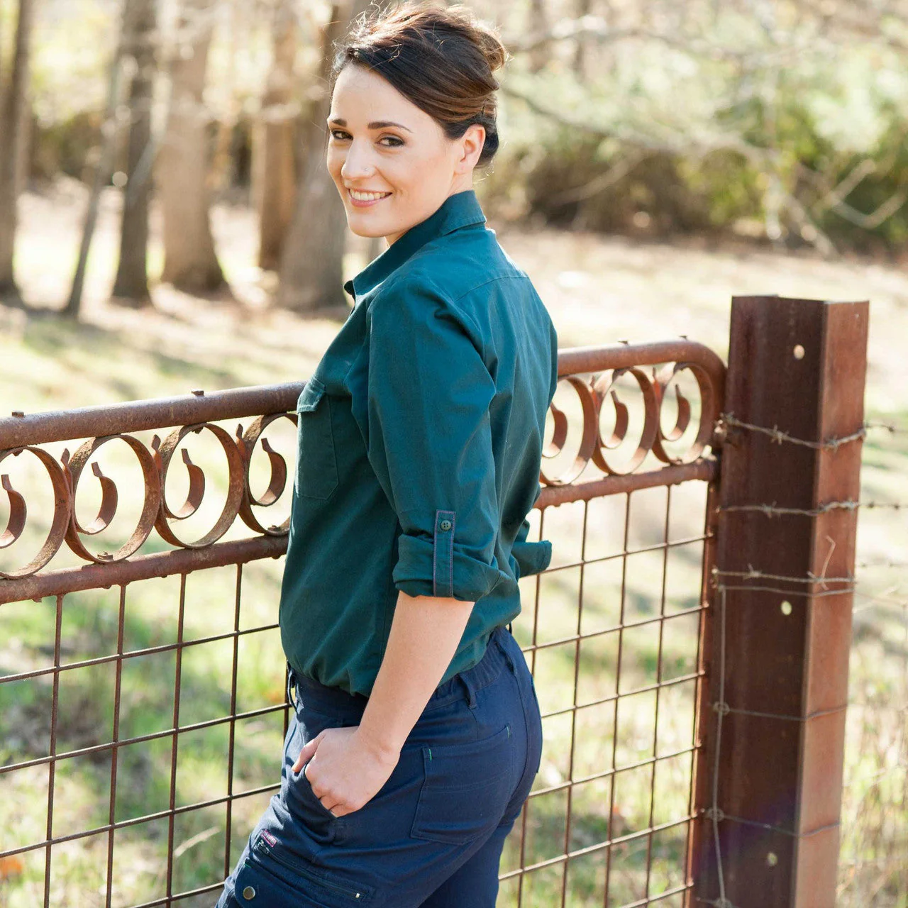 Shirt Extended Long Sleeve 'The Essential' (Gardener Green) - Women's Workwear - Image 7